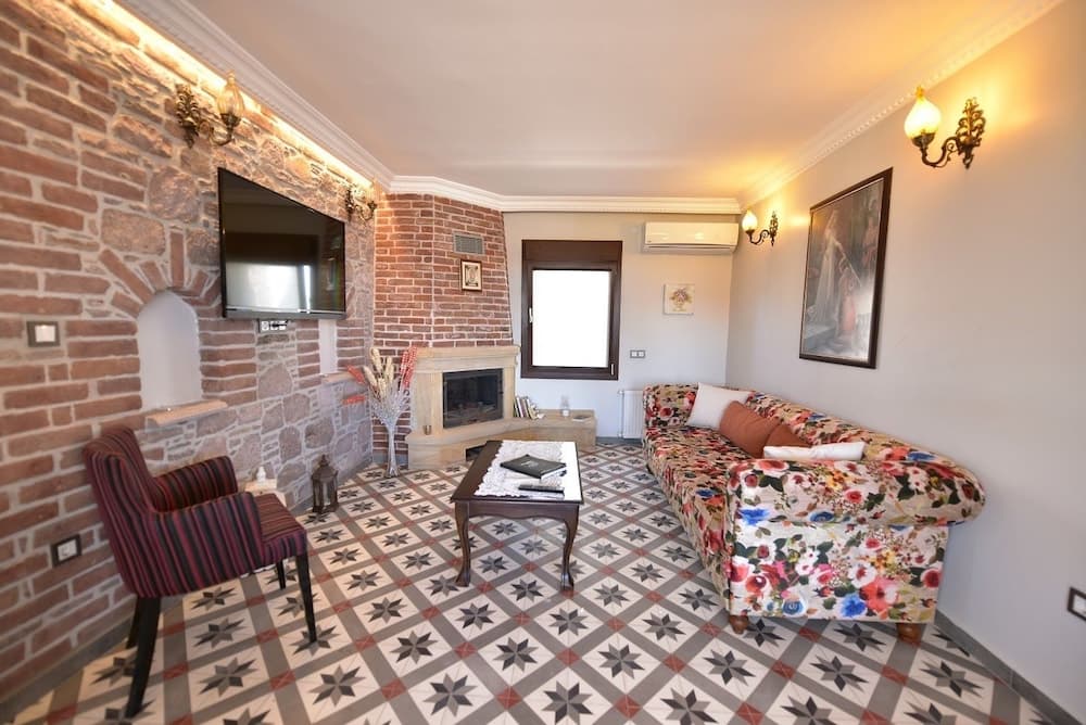 Cunda Odaları - Image 2