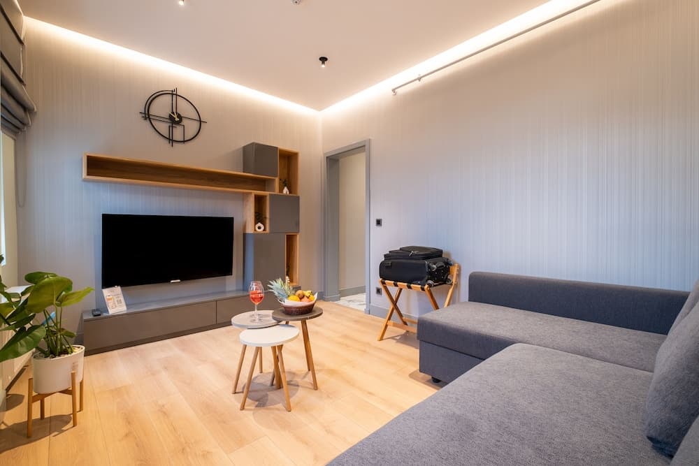 The Platine Plus Süiti - Image 4