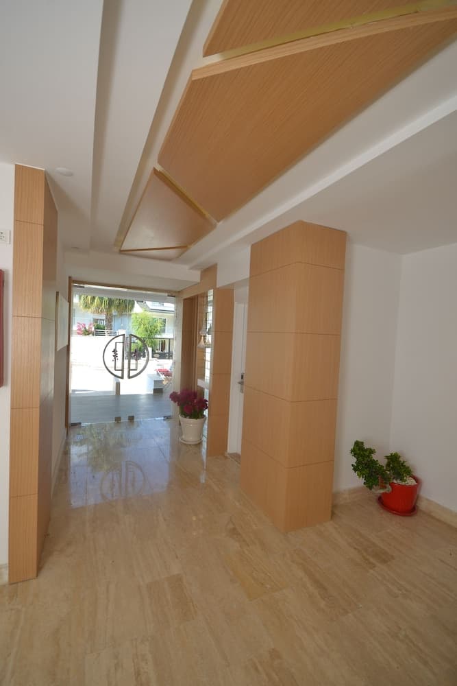 Doc's Hotel Kemer - Image 1