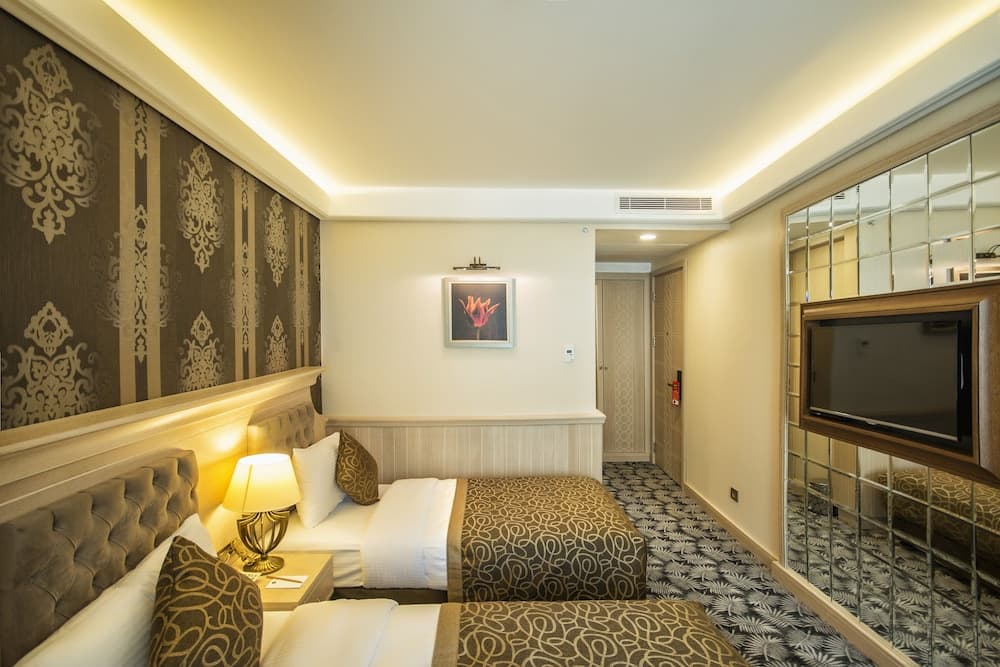 The Conforium Hotel - Image 2