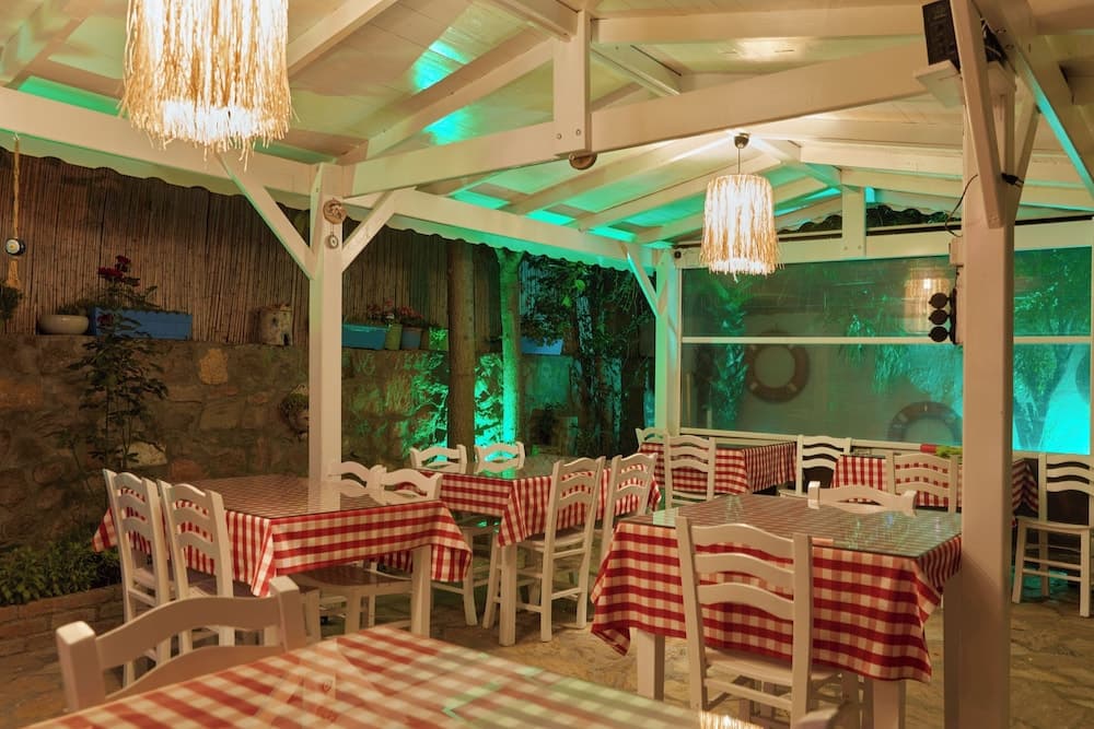 Ebruli Otel - Image 4