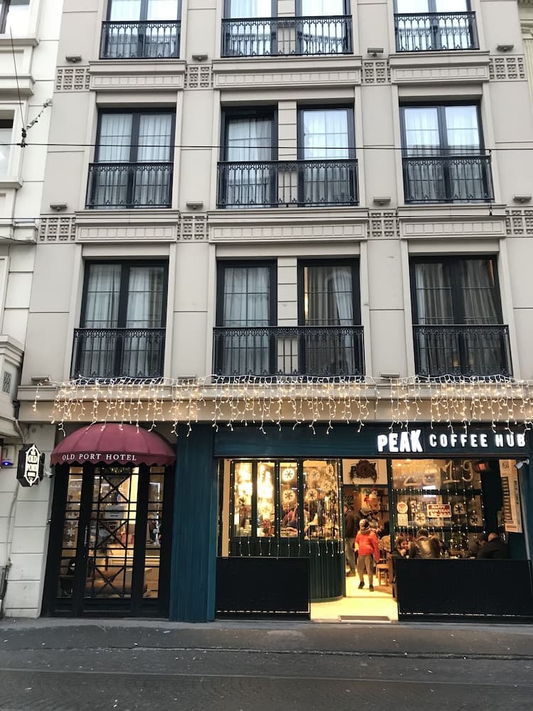 Old Port Otel - Image 1