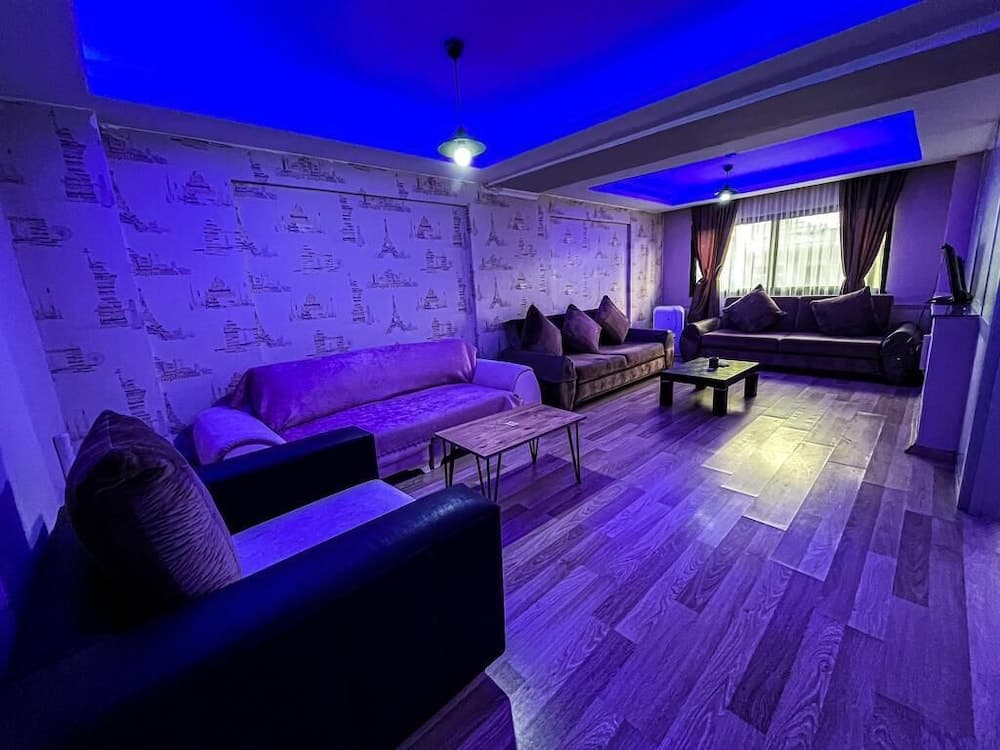 De La Elpida Otel - Image 2