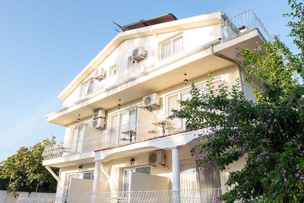 Infinity Ruby Hotel - Image 1