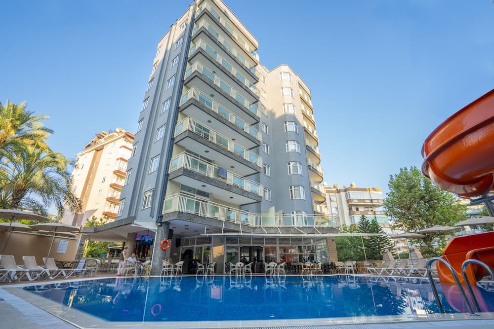 Carmen Suite Otel - Image 1