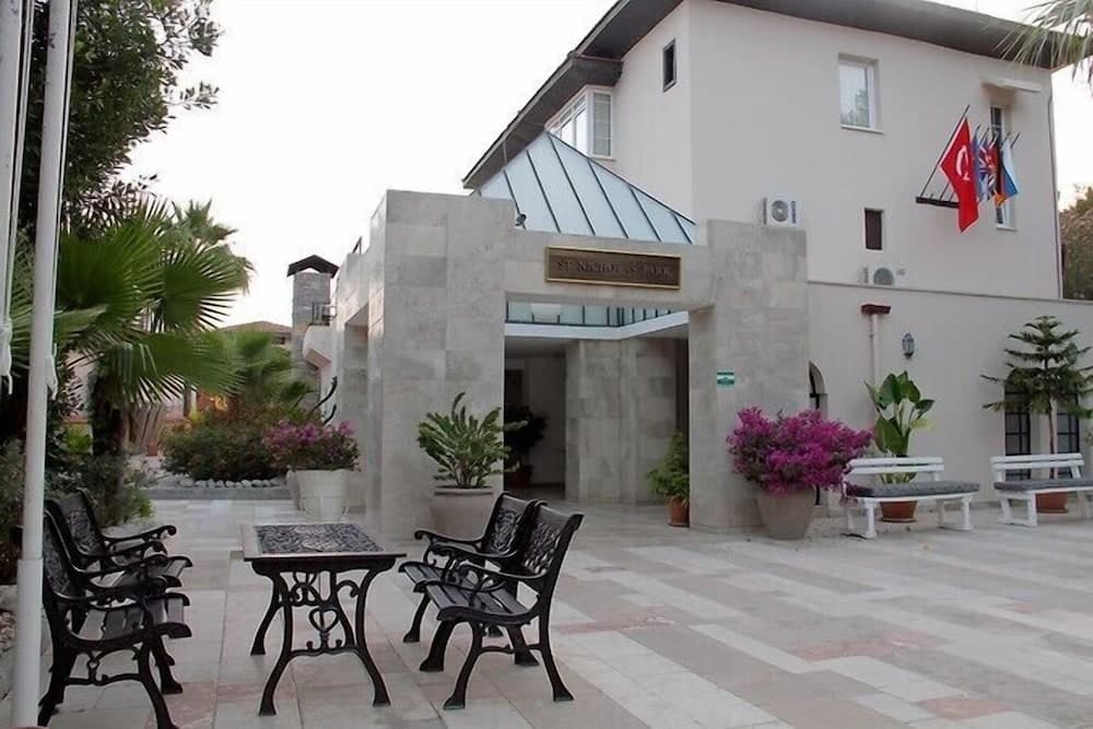 Nicholas Park Hotel fotoğrafı