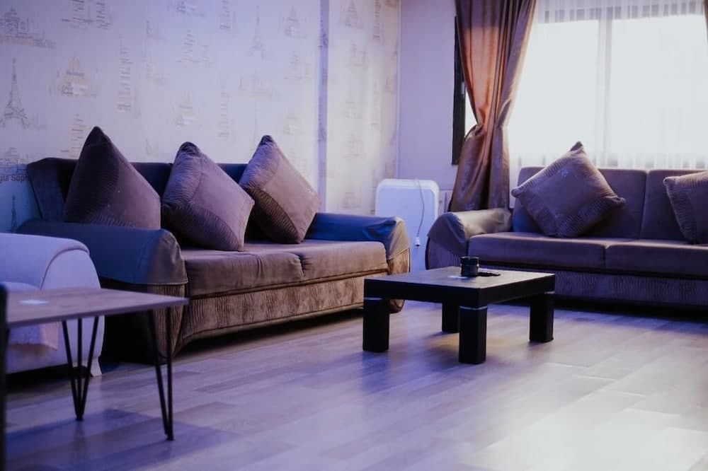 De La Elpida Otel - Image 3